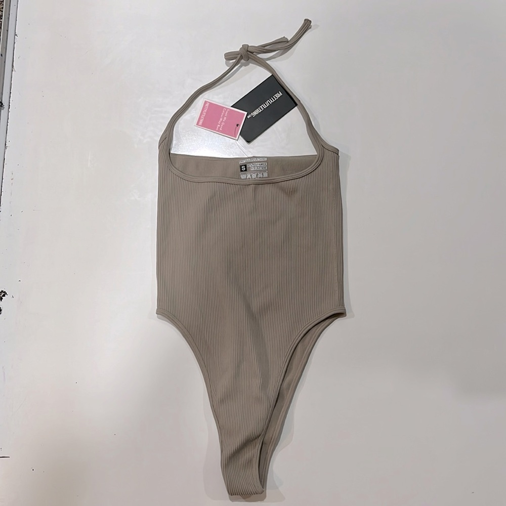 NWT Pretty Little Things Stone Contour Rib Halter Bodysuit Size Small - Picture 2 of 6